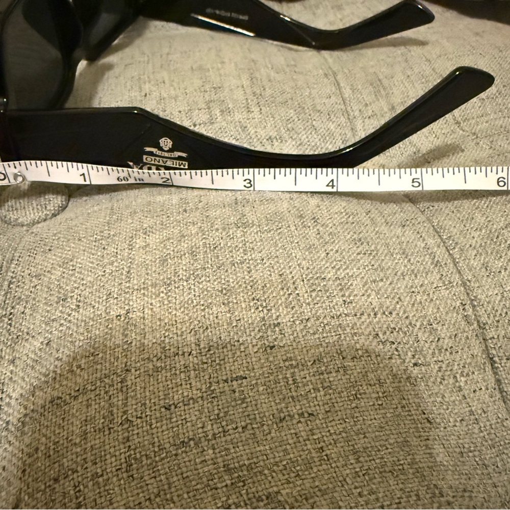 Prada Black Sunglasses with Case Retail $563 ✨EUC No scratches on Lenses - Picture 10 of 10